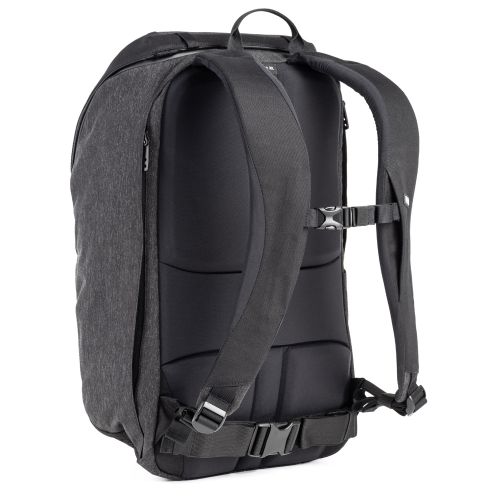 新品】thinkTANKphoto バックパック - カメラ